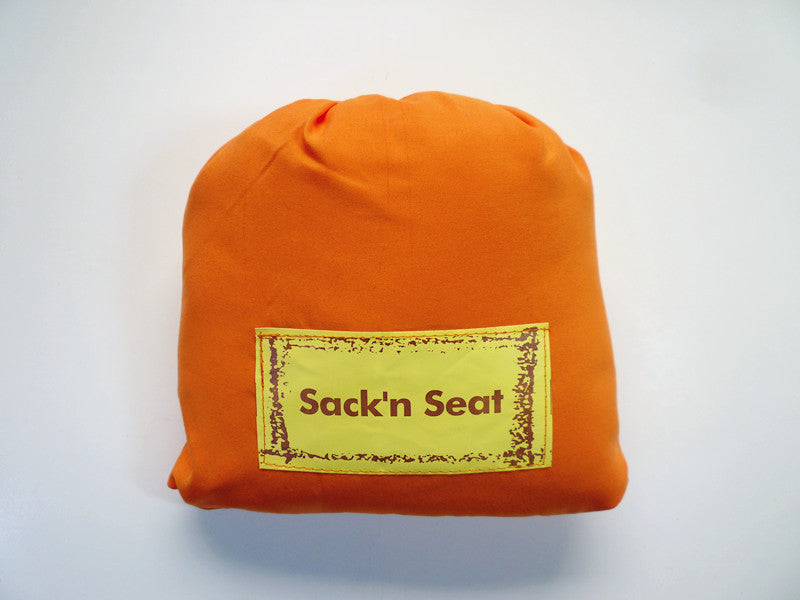 Bao Ma Takes Her Baby Out Of The Baby Chair Cover Bag