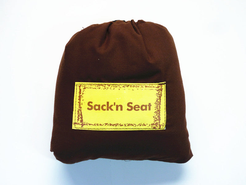 Bao Ma Takes Her Baby Out Of The Baby Chair Cover Bag