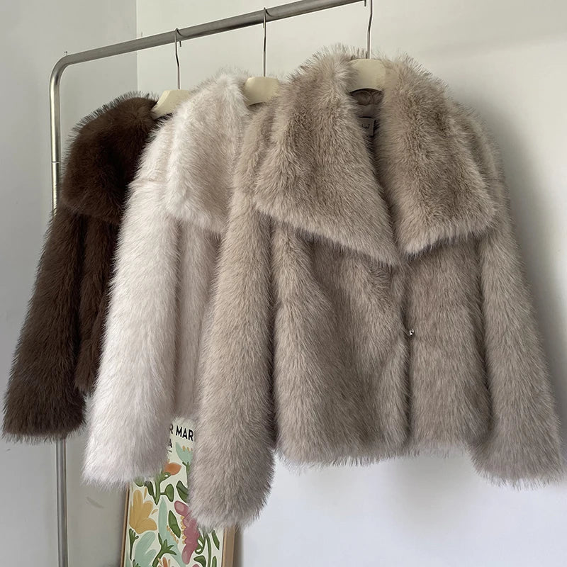 2025 Winter New Fashion Gradient Fluffy Fur Coat Women High Street