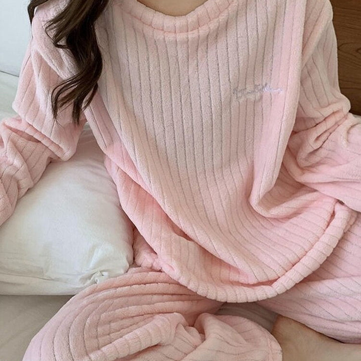 Winter Soft Velvet Pajamas Set