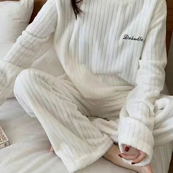 Winter Soft Velvet Pajamas Set